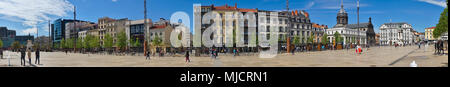 Panorama-aufnahme des Place de Jaude in Clermont-Ferrand. Puy-de-Dome, Frankreich. Stockfoto