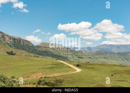 Der Weg zur Injisuthi im Abschnitt Giants Castle der Maloti Drakensberg Park in der Kwazulu-Natal Drakensberg Stockfoto