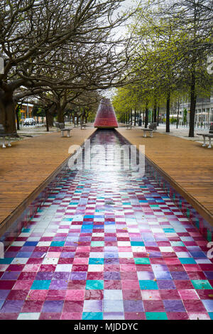 Die Brunnen in Alameda dos Oceanos in Lissabon, Portugal Stockfoto