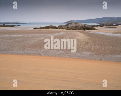 Irland, Donegal, rötlicher Sandstrand an der Gweedore Bucht in der Nähe Derrybeg Stockfoto