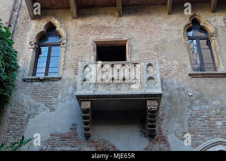 Balkon, das Haus der Julia, Casa di Giulietta, Verona, Venetien, Venetien, Italien, Europa Stockfoto