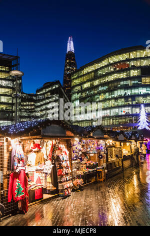 England, London, Southwark, London Bridge City, London Riverside und Weihnachtsmarkt Stockfoto