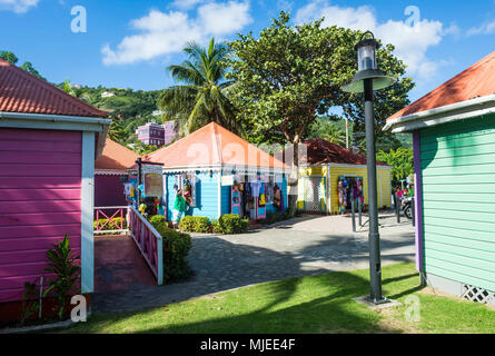 Bunte Souvenirläden Roadtown, Tortola, Britische Jungferninseln Stockfoto