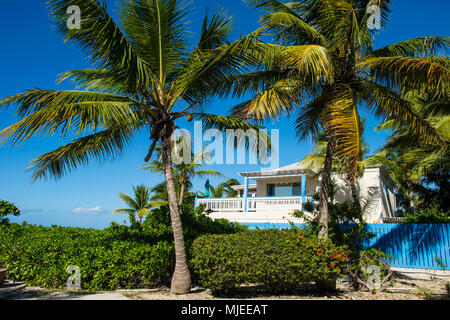 Luxuriöse Villen am nördlichen Ufer des Providenciales, Turks- und Caicosinseln Stockfoto