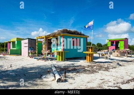 Bunte shop auf fünf Cay Beach, Providenciales, Turks- und Caicosinseln Stockfoto