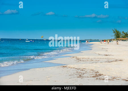 Weltberühmte Grace Bay Beach, Providenciales, Turks- und Caicosinseln Stockfoto