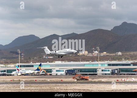 Teneriffa, Spanien - 29. April 2018: Cessna 650 Citation III, der vom Flughafen Teneriffa Süd entfernt. Stockfoto