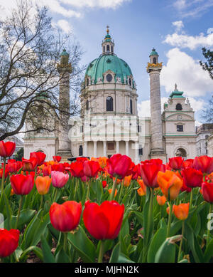 So Karlskirche - Kirche des Heiligen Karl Borromäus in Wien, Österreich, genannt Stockfoto