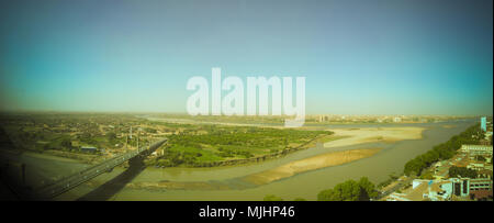 Antenne Panoramablick nach Khartum und Omdurman und Zusammenfluss des Blauen und Weißen Nils im Sudan Stockfoto