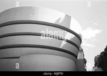 Solomon R. Guggenheim Museum, Fifth Avenue, New York City, Manhattan, Vereinigten Staaten von Amerika, USA Stockfoto