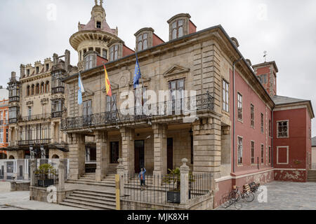 A Casa do Concello, Rathaus und Turm der Moreno in A Coruña, Lugo Provinz, in der Region Galicien, Spanien, Europa Stockfoto