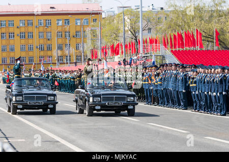 SAMARA - 5. Mai: Generalprobe der militärischen Parade während der Feier der Tag des Sieges im Großen Vaterländischen Krieg auf dem Platz am 5. Mai 2018 in Sa Stockfoto