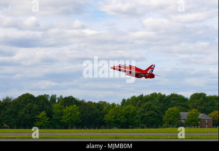 Roter Pfeil, die in Biggin Hill Airshow Stockfoto