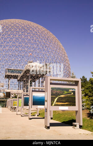 Die Biosphäre ist eine einzigartige und spektakuläre Webseite, ehemaliger US-Pavillion auf der Expo 67 in Montreal. Richard Buckminster Fuller, Architekt. Stockfoto