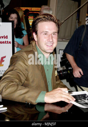 09 Aug 2000, Las Vegas, Nevada, USA --- David Arquette an der VSDA (Video). 07/09/00 - Las Vegas, NV - - -' Tsuni / - "David Arquette 0057 David Arquette 0057 Stockfoto