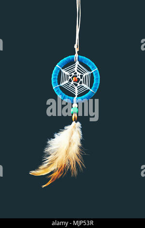 Vintage dreamcatcher auf schwarzem Hintergrund Stockfoto
