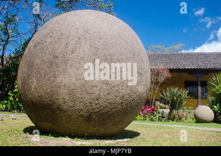 Handgefertigtes Stück in Stein von alten Handwerker von Costa Rica Stockfoto