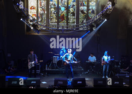 Leeds, UK, 5. Mai 2018. Nick JD Hodgson von den Kaiser Chiefs bei Live at Leeds 2018 an der Kirche Dork Bühne 05.05.2018 Credit: Gary Stafford/Alamy leben Nachrichten Stockfoto