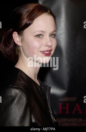 1. Feb. 2001 - Hannibal Industrie Screening wurde auf dem Westwood Village Theater in Los Angeles Birke. Thora. 10. jpgBirch. Thora. 10 Veranstaltung in Hollywood Leben - Kalifornien, Red Carpet Event, Vertikal, USA, Filmindustrie, Prominente, Fotografie, Bestof, Kunst, Kultur und Unterhaltung, Topix Celebrities Fashion / vom roten Teppich -1994-2000, eine Person, Vertikal, Besten, Hollywood Leben, Event in Hollywood Leben - Kalifornien, Roter Teppich und backstage, USA, Film, Stars, Film Stars, TV Stars, Musik, Promis, Fotografie, Bestof, Kunst, Kultur und Unterhaltung, statt Stockfoto