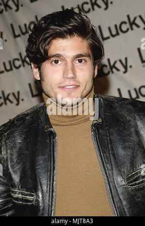 November 15, 2000, Los Angeles, CA, USA; Launch Party für ''Glück'' Magazin an der 5 & Sunset Studio Caverno. Andrew S.. 5.02. jpgCaverno. Andrew S.. 5.02 Veranstaltung in Hollywood Leben - Kalifornien, Red Carpet Event, Vertikal, USA, Filmindustrie, Prominente, Fotografie, Bestof, Kunst, Kultur und Unterhaltung, Topix Celebrities Fashion / vom roten Teppich -1994-2000, eine Person, Vertikal, Besten, Hollywood Leben, Event in Hollywood Leben - Kalifornien, Roter Teppich und backstage, USA, Film, Stars, Film Stars, TV Stars, Musik, Promis, Fotografie, Bestof, Kunst Kult Stockfoto