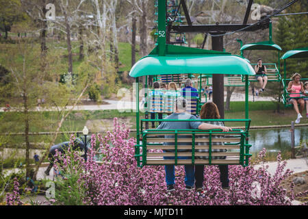 Omahas Henry Doorly Zoo Verfugt Uber Die Weltweit Grosste