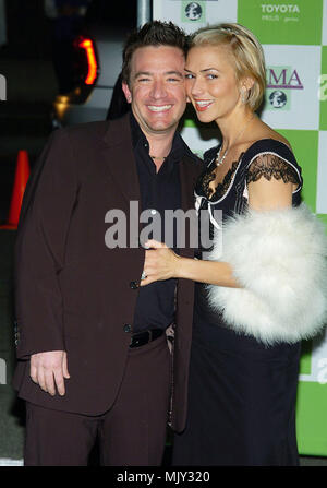 David Faustino und Frau Andrea anreisen, auf der 14. Jahrestagung der Umweltmedien Auszeichnungen in der Ebel Theater in Los Angeles. November 17, 2004. - 07 - Andrea FaustinoDavid 033.JPG - 07 - FaustinoDavid Andrea 033.JPG 07-FaustinoDavid Andrea 033 Veranstaltung in Hollywood Leben - Kalifornien, Red Carpet Event, Vertikal, USA, Filmindustrie, Prominente, Fotografie, Bestof, Kunst, Kultur und Unterhaltung, Topix Celebrities Fashion / vom roten Teppich-, Vertikal, Besten, Hollywood Leben, Event in Hollywood Leben - Kalifornien, Roter Teppich, USA, Filmindustrie, Celebritie Stockfoto