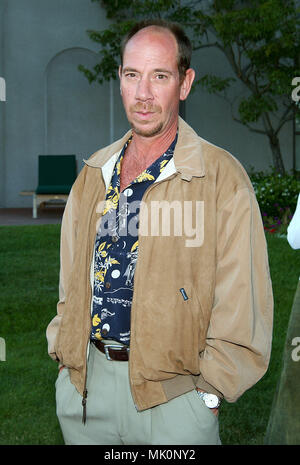 Miguel Ferrer (Crossing Jordan) Ankunft in der All-Star-Partei für die neue Saison von NBC im Ritz Carlton in Pasadena, Los Angeles. Juli 24, 2002. - CrossingJord FerrerMiguel 01. jpgFerrerMiguel CrossingJord 01 Veranstaltung in Hollywood Leben - Kalifornien, Red Carpet Event, Vertikal, USA, Filmindustrie, Prominente, Fotografie, Bestof, Kunst, Kultur und Unterhaltung, Topix Celebrities Fashion / vom roten Teppich-, eine Person, Vertikal, Besten, Hollywood Leben, Event in Hollywood Leben - Kalifornien, Roter Teppich und backstage, USA, Filmindustrie, Prominente, Film celebritie Stockfoto