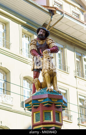 Samson das Töten eines Löwen, eines der berühmten Renaissance Brunnen (17. c.) im Zentrum der alten Stadt, Bern, Schweiz Stockfoto