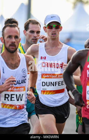 GOLD COAST, Australien - 8 April: Evan Dunfee von Kanada konkurrieren in der Männer 20 k Spaziergang an der Gold Coast 2018 Commonwealth Games in Carrara Stadium auf Stockfoto