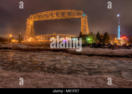 Canal Park ist ein beliebtes Reiseziel in Duluth, Minnesota am Lake Superior Stockfoto