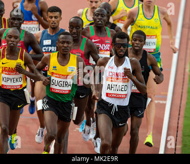 GOLD COAST, Australien - 8 April: Mohammed Ahmed von Kanada konkurrieren in der Männer 5000 m-Finale bei den Gold Coast 2018 Commonwealth Games in Carrara Stad Stockfoto