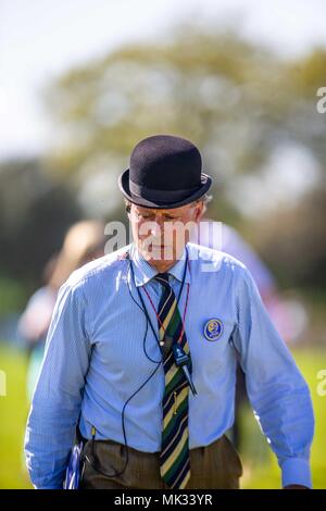 Gloucestershire, Vereinigtes Königreich. 6. Mai 2018. Springen. Tag 4. Offizielle. Melone. Mitsubishi Badminton Horse Trials. Badminton. UK. 06.05.2018. Credit: Sport in Bildern/Alamy leben Nachrichten Stockfoto