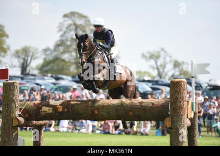 Badminton, Großbritannien. 5. Mai 2018. 05.05.2018 Mitsubishi Motors Badminton Horse Trials 2018. Badminton House. Flora Harris (GBR) auf bayano Credit: Julie Priestley/Alamy leben Nachrichten Stockfoto