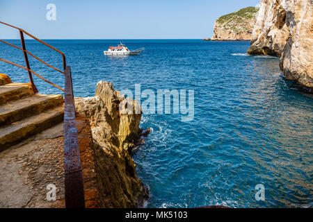 Am Eingang des Neptuns Grotte auf 'Capo Caccia' auf der Insel Sardinien Stockfoto