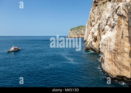 Am Eingang des Neptuns Grotte auf 'Capo Caccia' auf der Insel Sardinien Stockfoto