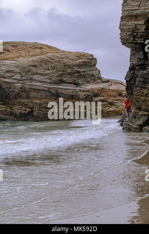 Las Cathedrales Strand in Ribadeo, Provinz Lugo, Region Galizien, Spanien, Europa Stockfoto