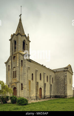 Die katholische Kirche von San Pedro in Rinlo, zweite mittelalterlichen Hafen der Stadt Ribadeo in der Provinz Lugo, Region Kantabrien, Spanien, Europa Stockfoto