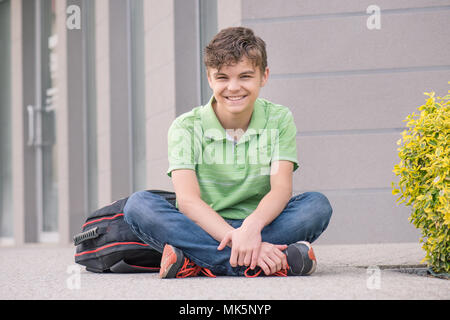 Teen boy Zurück zur Schule Stockfoto