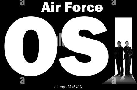 Das United States Air Force Office of Special Investigations ist eine am 1. August 1948 gegründete Strafverfolgungsbehörde, die dem Generalinspektor und dem Office of the Secretary of the Air Force unterstellt ist. Das Archivbild ist eine Fotoabbildung, die die Mission der AFOSI darstellt, kriminelle, terroristische und Spionagebedrohungen innerhalb des Ministeriums der Luftwaffe zu identifizieren und zu untersuchen. Stockfoto