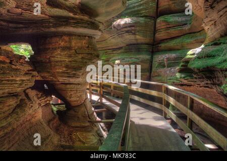 Hexen Gulch ist eine versteckte Attraktion in Wisconsin Dells und kann nur mit dem Boot erreicht werden. Stockfoto