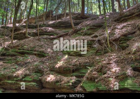 Hexen Gulch ist eine versteckte Attraktion in Wisconsin Dells und kann nur mit dem Boot erreicht werden. Stockfoto