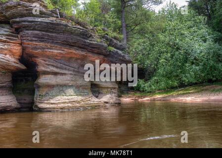 Hexen Gulch ist eine versteckte Attraktion in Wisconsin Dells und kann nur mit dem Boot erreicht werden. Stockfoto