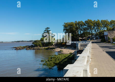 Pier am Hafen - Colonia del Sacramento, Uruguay Stockfoto