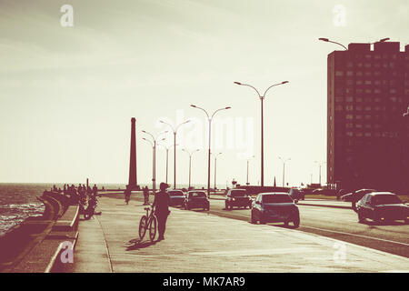Boulevard in Montevideo, Uruguay. Montevideo ist die Hauptstadt und die grösste Stadt in Uruguay Stockfoto