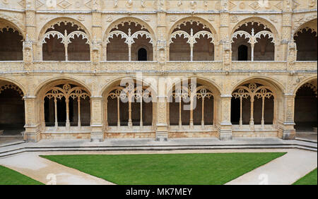 Das Kloster Jeronimos Kloster oder Hieronymites, ist ein ehemaliges Kloster des Ordens des heiligen Hieronymus in der Nähe des Tejo in der Pfarrei von Belém. Stockfoto