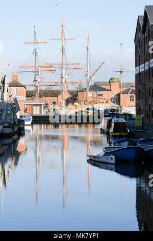 Segelschiff Kaskelot in dydock in Gloucester für Wartung und Reparaturen Stockfoto