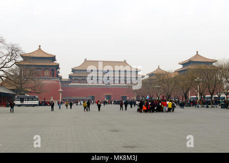 Die Meridian Tor der Verbotenen Stadt in Peking, China Stockfoto