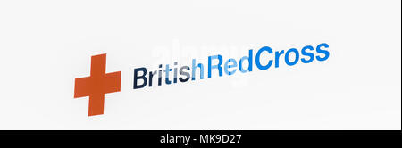 Britischen Roten Kreuzes auf einen Laden in der High Street in Stockton on Tees, England, Großbritannien Stockfoto