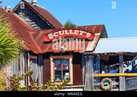 Sculleys und Johns Pass Village in Madeira Beach Stockfoto