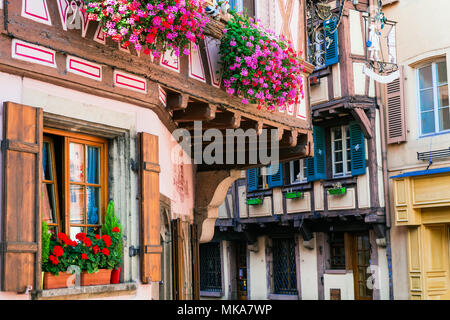 Traditionelle Fachwerkhäuser in Straßburg, Elsass, Frankreich. Stockfoto